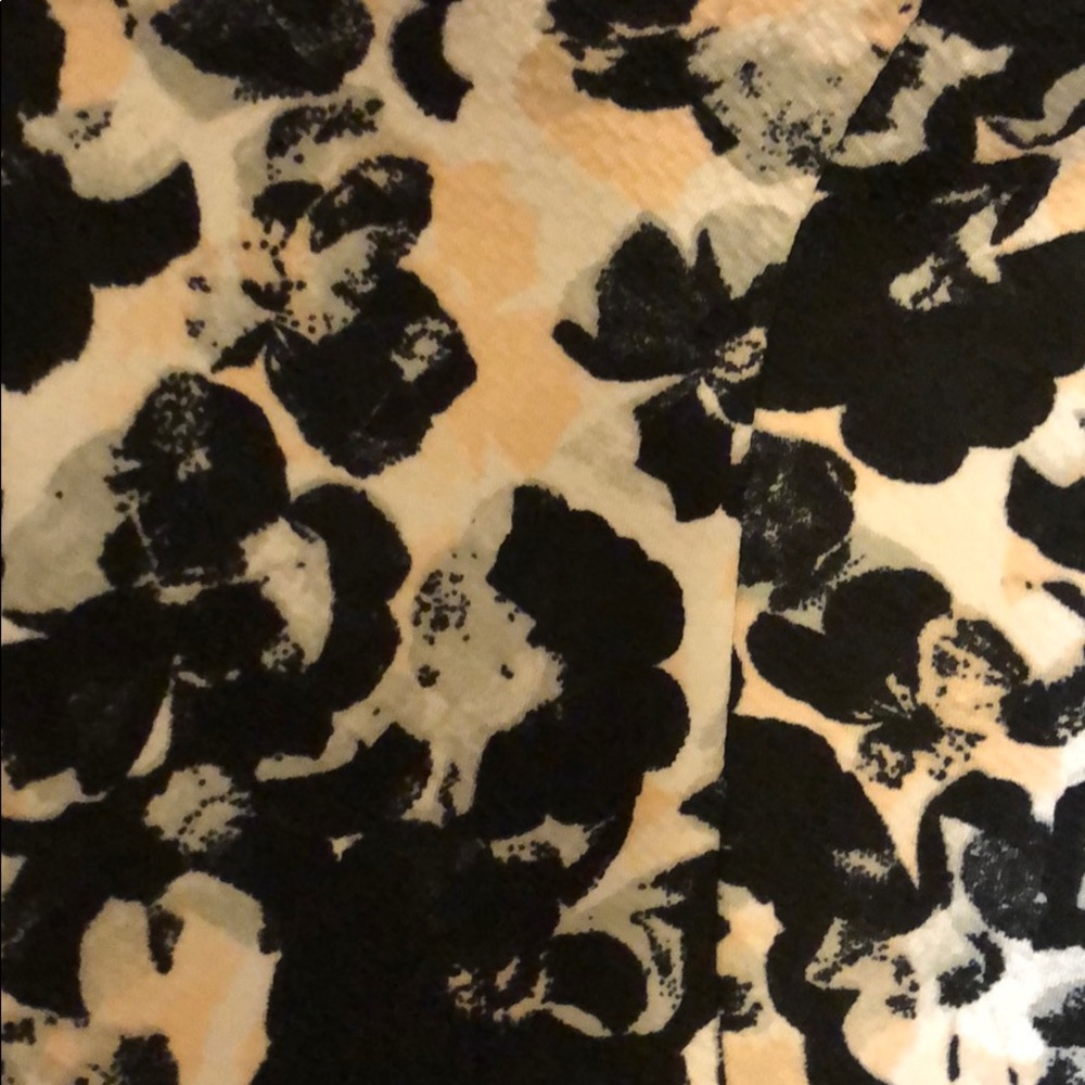 Black and White Skirt from Joe Benbasset - Picture 2 of 4